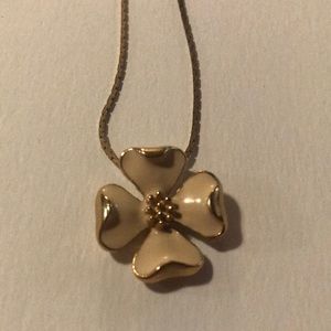Flower Necklace - costume jewelry